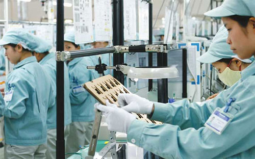 Từ thông tin phản hồi của 1.540 doanh nghiệp FDI tham gia cuộc điều tra PCI-FDI 2012, 
số doanh nghiệp cho biết có kế hoạch mở rộng kinh doanh đã giảm 13% so 
với cuộc điều tra năm 2011 và giảm tới 36% so với năm 2010 - Ảnh minh họa. 