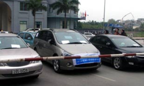 Vụ The Manor: Không chỉ có chuyện phí xe