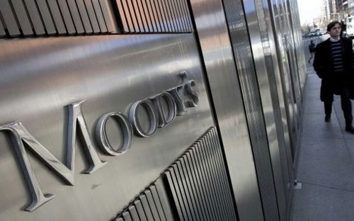 Anh luôn được đánh giá tín nhiệm nợ AAA, mức hàng đầu kể từ năm 1978 từ cả Moody’s và S&P. Hiện nợ ròng của Anh tương đương 68% GDP vào cuối năm ngoái - Ảnh: Bloomberg.<br>