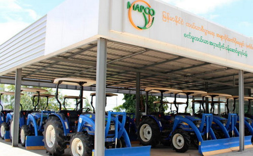 Một điểm cho thuê máy nông nghiệp do MAPCO quản lý - Ảnh: Nikkei.