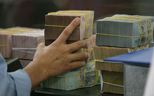 Về dài hạn, cần chủ động giảm thiểu đầu tư công, tăng đầu tư ngoài ngân sách nhà nước trong tổng đầu tư xã hội.