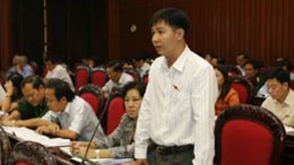 Quốc hội tranh luận về quản lý tần số vô tuyến điện