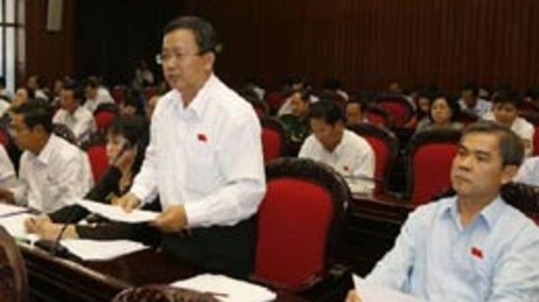 Điện hạt nhân: Một, hay hai nhà máy?