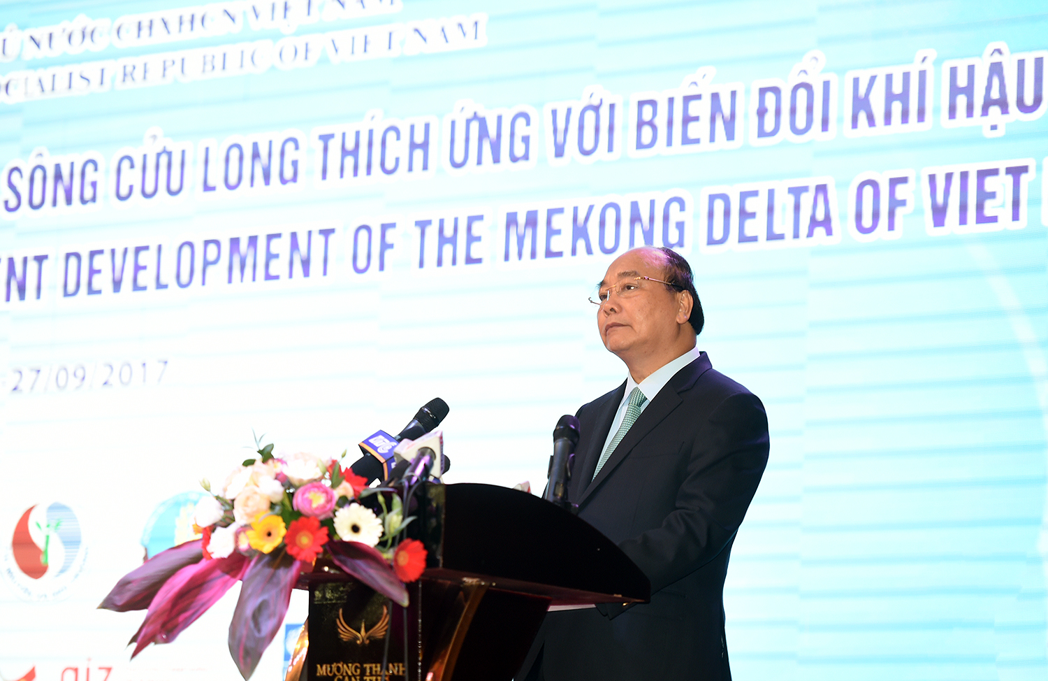 Thủ tướng nhấn mạnh cần xây dựng quy hoạch tích hợp phát triển phát 
triển bền vững đồng bằng sông Cửu Long thích ứng biến đổi khí hậu. 