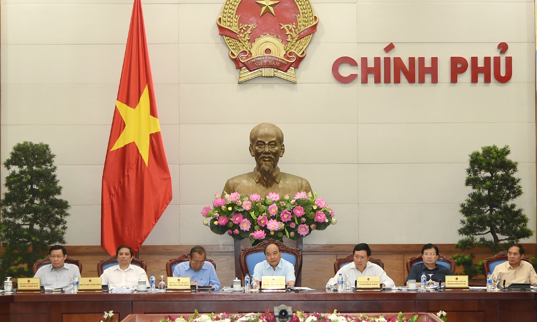 Thủ tướng Nguyễn Xuân Phúc chủ trì phiên họp của Thường trực Chính phủ bàn về Luật Đơn vị hành chính - kinh tế đặc biệt, ngày 2/8.
