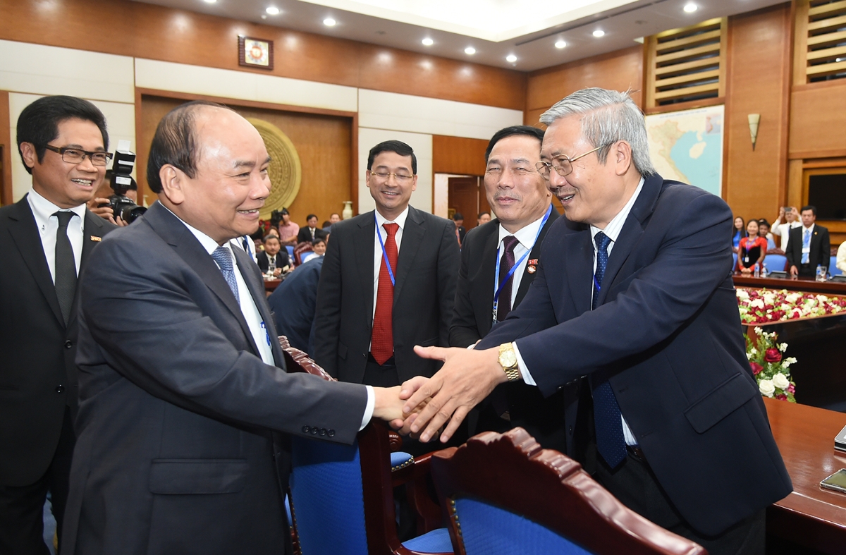 Thủ tướng nói rằng, các doanh nghiệp, doanh nhân Việt muốn đi xa thì phải cùng nhau đi.