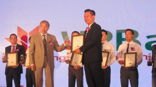 Sau hơn 20 năm hoạt động, VPBank đã và đang khẳng định được vị trí, niềm tin trong cộng đồng dân cư, doanh nghiệp và xã hội.