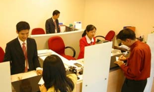 Vì sao nhà đầu tư nước ngoài mạnh tay mua ngân hàng?
