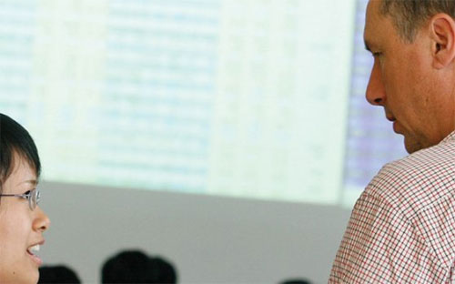 Việc nới room cho khối ngoại thêm 10% cho phần vượt 49% nhưng dưới hình 
thức cổ phiếu không có quyền biểu quyết được phát hành dựa trên nguyện 
vọng của công ty. Tuy nhiên, việc phát hành và giao dịch cổ phiếu không 
có quyền biểu quyết này như thế nào thì lại là vấn đề không dễ thống 
nhất - Ảnh minh họa.<br>