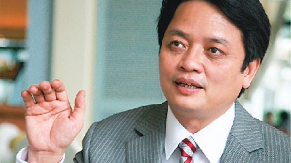 “Kích cầu qua vốn ưu đãi và… casino”