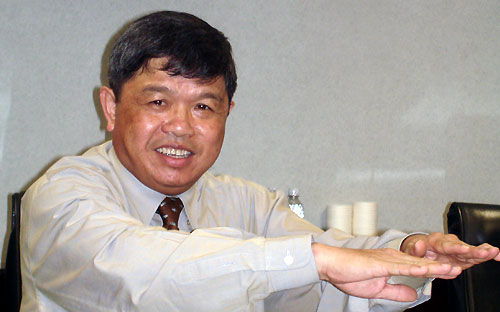 Ông Nguyễn Phước Thanh: "Trần lãi suất huy động dưới 1 tháng cần được xem xét giảm để tạo 
điều kiện cho các ngân hàng thương mại hạ chi phí vốn, qua đó có cơ sở 
tiếp tục giảm thêm lãi suất cho vay" - Ảnh: Minh Đức.<br>
