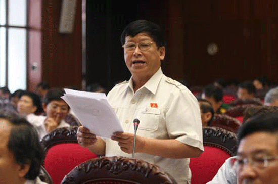 Đại biểu Nguyễn Minh Hồng đề xuất xây dựng Luật Nhà văn.