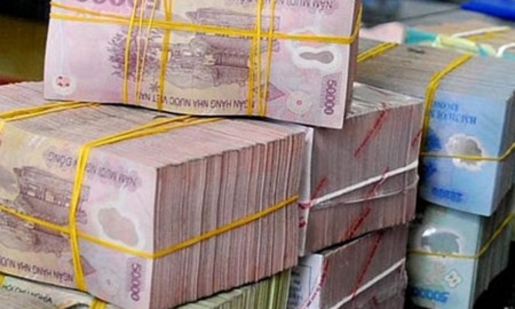 Cuối tháng 5/2012, tổng nợ xấu của hệ thống các tổ chức tín dụng chiếm 4,47% tổng dư nợ.