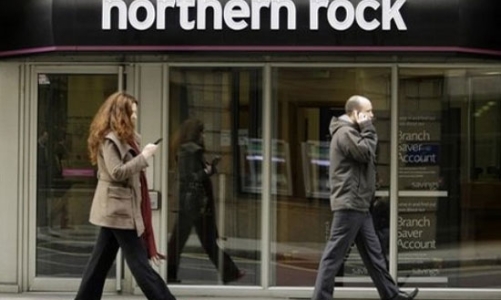 Ngân hàng quốc hữu hóa của Anh bị tách làm đôi