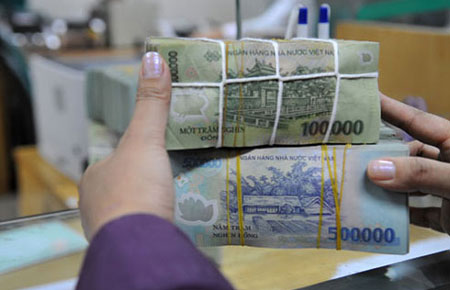 Báo cáo của Moody’s đánh giá, xét tới mức độ minh bạch thấp trong các dữ liệu của Việt Nam, thì chất lượng tài sản của các ngân hàng Việt Nam trên thực tế là tệ hơn nhiều so với con số tỷ lệ nợ xấu 3,1% tính đến thời điểm cuối năm 2011 mà Ngân hàng Nhà nước.
