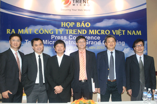 Buổi họp báo ra mắt công ty tại Hà Nội của Trend Micro.