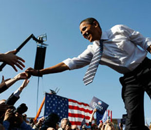 Ông Obama kêu gọi toàn thể người dân Mỹ đoàn kết để giải quyết những thách thức lớn mà đất nước này đang phải đối mặt - Ảnh: AP.