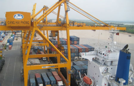 Bộ Khoa học và Công nghệ nêu rõ tạm ngừng nhập khẩu các loại máy móc, thiết bị, dây chuyền công nghệ đã qua sử dụng mà cơ quan có thẩm quyền của Trung Quốc đã công bố loại bỏ (2.255 doanh nghiệp) thuộc 18 lĩnh vực, ngành nghề - Ảnh minh họa.