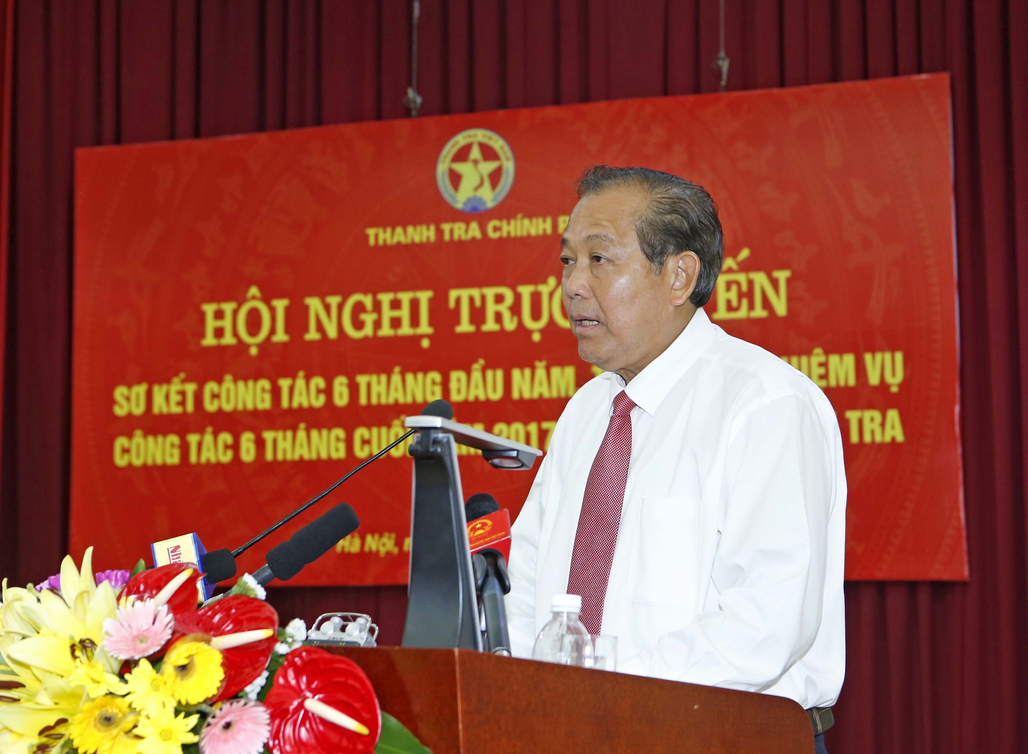 Phó thủ tướng cho rằng:“Chúng ta tôn trọng quyền lợi nhà đầu tư, Nhà nước nhưng khi giải quyết phải hài hoà lợi ích của các bên, các giá trị gia tăng cũng 
phải giải quyết cho dân, nhưng cũng không để nhà đầu tư thiệt thòi”.