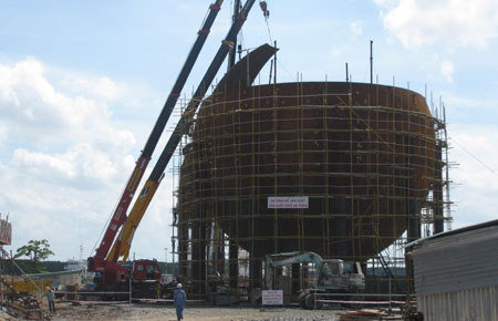 Sau soát xét, khoản lỗ của công ty mẹ PVX tăng từ 293,01 tỷ đồng lên 498,12 tỷ đồng. Bên cạnh đó, PVX còn có các khoản công nợ tiềm tàng lên đến 558 tỷ đồng. 