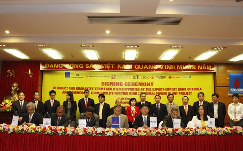 Petro Vietnam ký hợp đồng tín dụng với các nhà tài trợ, là các ngân hàng nước ngoài.<br>