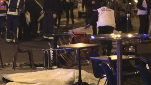 Nhà ở và taxi miễn phí tại Paris sau vụ khủng bố đẫm máu