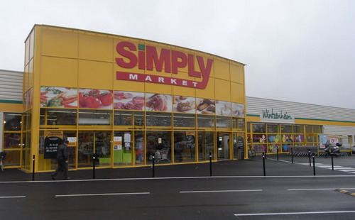 Một siêu thị Simply Mart.<br>