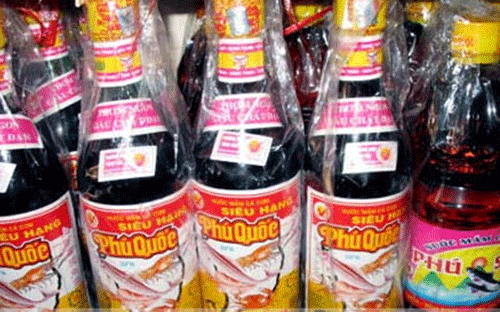 Sẽ chỉ có sản phẩm nước mắm sản xuất và đóng chai tại huyện đảo Phú Quốc
 của Việt Nam được mới được phân phối vào thị trường EU với tên gọi xuất
 xứ “Phú Quốc”