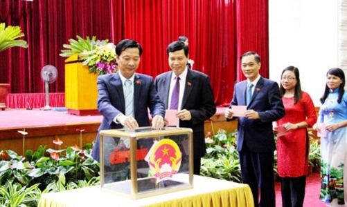 Hàng loạt tỉnh thành bầu lãnh đạo chủ chốt