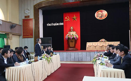 Thống đốc Ngân hàng Nhà nước làm việc với chính quyền địa phương và đại diện các chi nhánh ngân hàng tại Quảng Bình.<br>