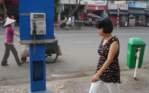 <span style="font-family: 'Times New Roman'; font-size: 15px;">Tính đến hết tháng 12/2012, VNPT đã tháo dỡ 9.949 trạm điện thoại thẻ. Số trạm trên mạng hỏng không hoạt động đang chờ tháo dỡ, thu hồi là 1.096 trạm và số trạm còn đang hoạt động là 1.029 trạm.</span>