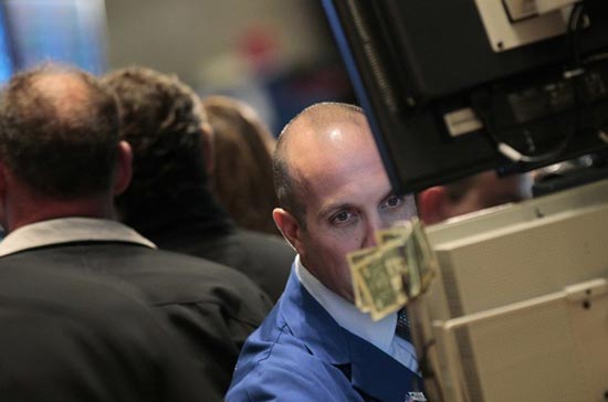 Phiên hôm qua, thị trường cũng nhận được sự hỗ trợ từ dự báo cho biết, ngân hàng trung ương của Trung Quốc sẽ sớm hành động để giải cứu cho nền kinh tế lớn thứ 2 thế giới.