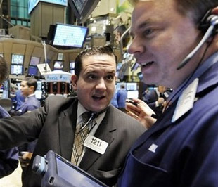 Trong tuần, chỉ số Dow Jones tăng 9,7%, chỉ số S&P 500 lên 12,02% và chỉ số Nasdaq tiến thêm 10,9% - Ảnh: AP.