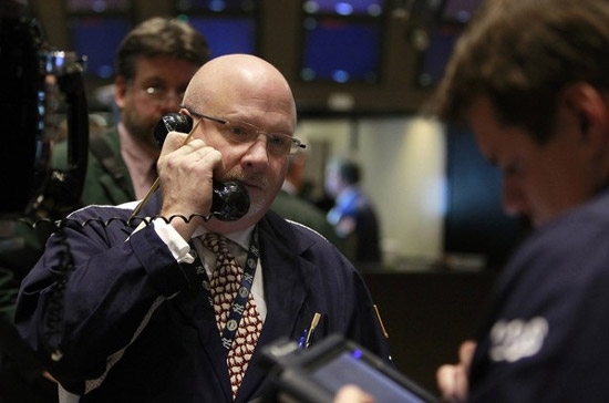 Với phiên tăng điểm này, chỉ số S&P 500 đã rút ngắn biên độ giảm điểm so với thời điểm lên cao nhất trong 15 tháng (được thiết lập ngày 19/1/2010) xuống còn 3% - Ảnh: Reuters.