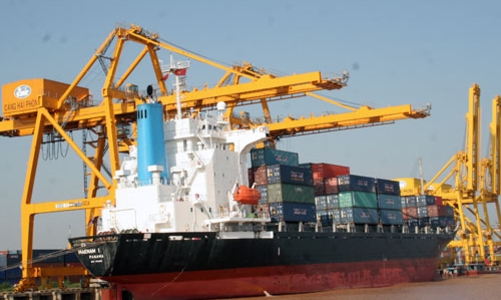 Nhập siêu tháng 4 ước lên tới 1 tỷ USD