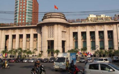 “Tỷ giá giao dịch trên thị trường có diễn biến 
tăng do tác động tâm lý của một số thông tin, nhận định thiếu cơ sở liên
 quan đến định hướng điều hành tỷ giá của Ngân hàng Nhà nước”.