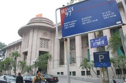 Trụ sở Ngân hàng Nhà nước - Ảnh: Việt Tuấn.