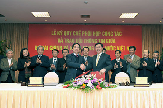 Lễ ký phối hợp công tác giữa Bộ Tài chính với Ngân hàng Nhà nước.