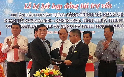 Với SHB, ngày 18/5/2013 đánh dấu lần đầu tiên tham gia cho vay lĩnh vực 
này, bằng dự án mở rộng quốc lộ 1A đoạn qua tỉnh Thừa Thiên Huế với giá 
trị tài trợ 1.833 tỷ đồng.