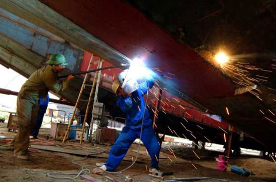 Giá trị sản xuất công nghiệp tháng 1/2010 theo giá so sánh 1994 ước đạt 62,8 nghìn tỷ đồng, tăng mạnh so với cùng kỳ năm trước với mức tăng 28,4% - Ảnh: TTXVN.