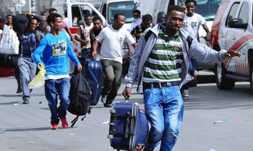 Thiếu tiền, Saudi Arabia muốn đánh thuế người nước ngoài 