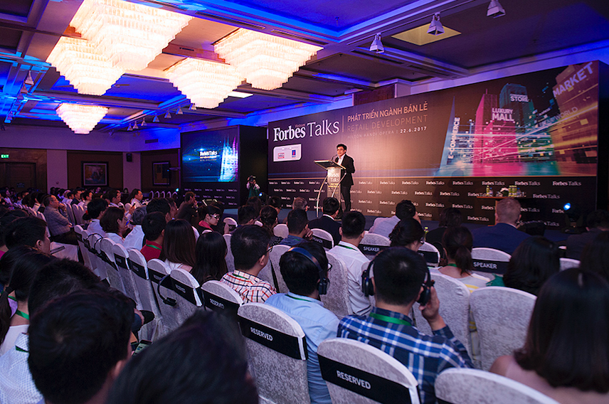 Ngành bán lẻ Việt Nam được nhận định tiềm năng với quy mô thị trường 100 triệu dân trong tương lai.