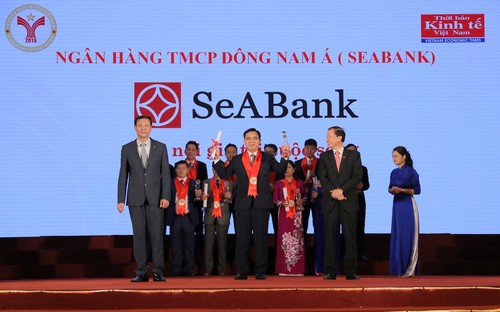 SeABank là ngân hàng tiên phong trong việc không ngừng đổi mới, sáng tạo
 các sản phẩm, dịch vụ nhằm cung cấp dịch vụ tài chính cá nhân tốt nhất,
 cạnh tranh nhất cho khách hàng.