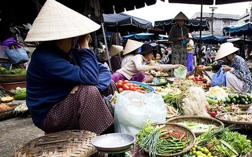Giá cả là lợi ích kinh tế, nên nó có tác động mạnh đến việc đổi mới công
 nghệ, tiến bộ kỹ thuật, tăng năng suất, hạ giá thành, khuyến khích sản 
xuất phát triển, góp phần tích cực vào việc phân bổ nguồn lực của đất 
nước; phân phối và phân phối lại sản phẩm trong nền kinh tế - Ảnh minh họa.<br>