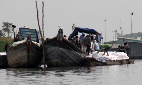 Đường nhập lậu, chặn cách nào?