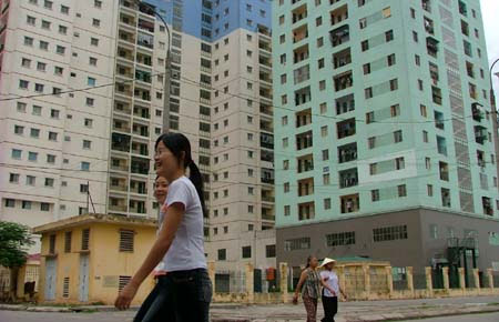 Sự điều chỉnh các căn hộ penthouse là hệ quả của cuộc đua xây căn hộ diện tích lớn của các chủ đầu tư dự án trong thời điểm thị trường như “diều gặp gió” bởi giá những căn penthouse luôn được đẩy lên cao hơn những căn hộ tầng thấp và diện tích nhỏ. 