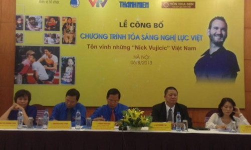 Tôn Hoa Sen tiếp tục hành trình “Nick đến Việt Nam”