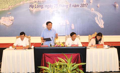 Phó thủ tướng Vương Đình Huệ làm việc với lãnh đạo chủ chốt tỉnh Quảng Ninh ngày 25/8.<br>