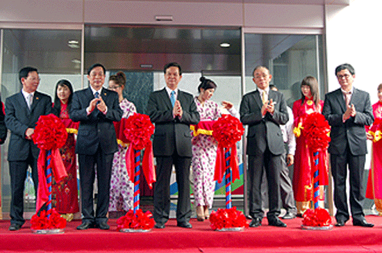 Thủ tướng Nguyễn Tấn Dũng dự lễ lễ khánh thành Trung tâm sản xuất chương trình (bước 1 – giai đoạn 1) của Đài Truyền hình Việt Nam - Ảnh: Chinhphu.vn.