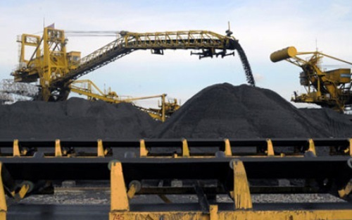 Các doanh nghiệp thuộc ngành nghề đặc thù như khai thác than, dầu khí, bưu chính viễn thông...hoặc thuộc thẩm quyền Thủ tướng phê duyệt thì phải thuê tổ chức tài chính trung gian định giá khi cổ phần hoá.<br>